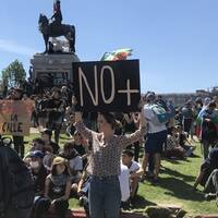 https://archivo-arde.s3-sa-east-1.amazonaws.com/Cuerpo y protesta 2019/aZduYjPsRVCj1bLOBS8c5Q.jpg