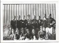 Fotografías de alumnas de danza con el profesor Osvaldo Lizana